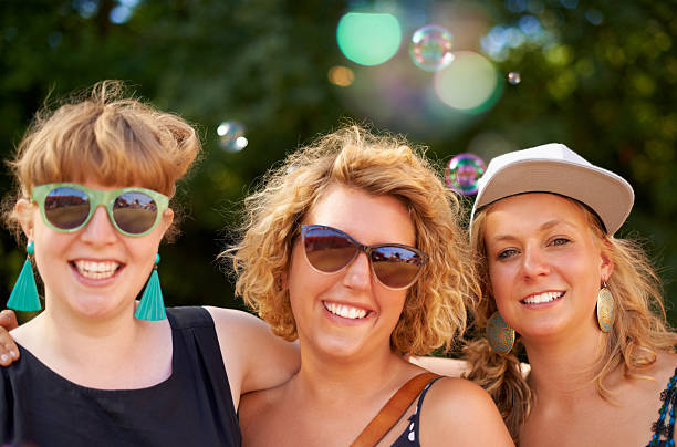 istock Out and about with friends 507031837