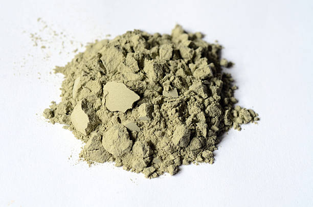 istock Green cosmetic clay powder 507082420