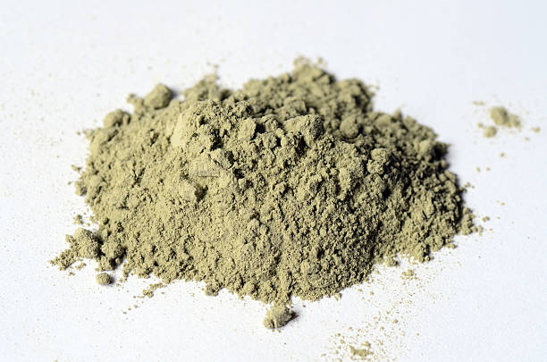 istock Green cosmetic clay powder 507082470