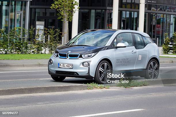 Bmw I3 Foto de stock y más banco de imágenes de Aire libre - Aire libre, Arquitectura, Asfalto