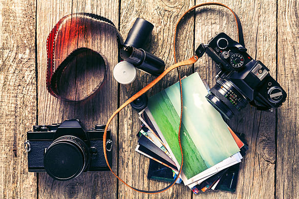 istock Retro Cameras and photos 507106110