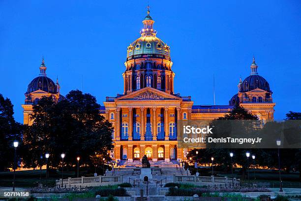 Iowa State Capitol Stock Photo - Download Image Now - Des Moines - Iowa, State Capitol Building, Capital Cities