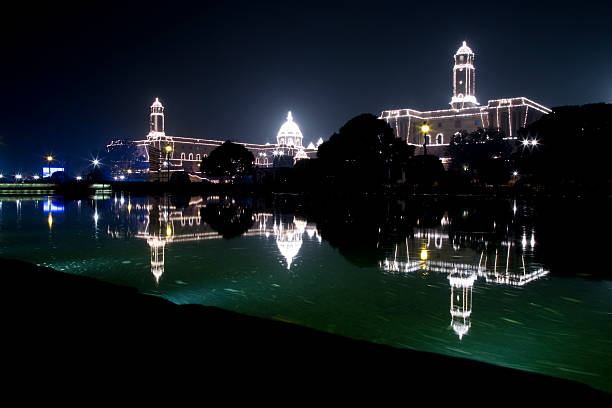 rashtrapati bhawan, assembleia da índia presidente, novo nova deli, índia - new delhi india night government imagens e fotografias de stock