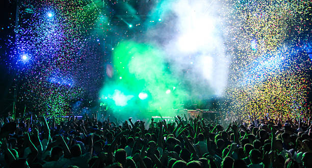 istock Party with lots of confetti 507123309