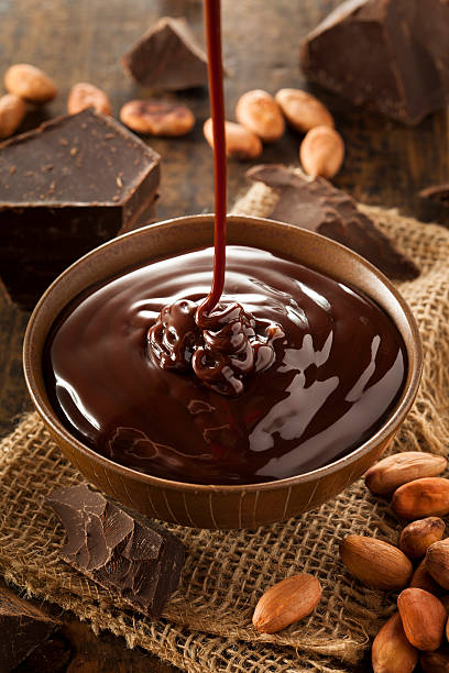 istock Sweet Dark Chocolate Sauce 507158571
