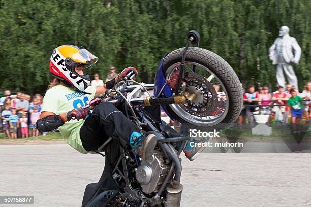 Thomas Kalinin Auf Den Iron Horse Stockfoto und mehr Bilder von Asphalt - Asphalt, Aufführung, Autoausstellung