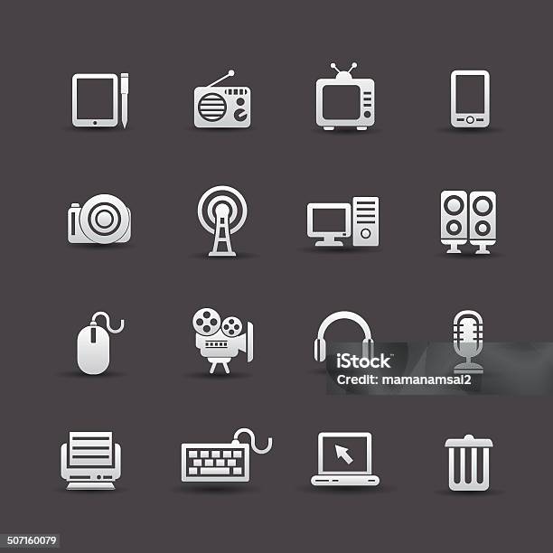 Ilustración de Iconos Web Tecnología Vector De Objeto y más Vectores Libres de Derechos de Ancho - Ancho, Comunicación, Dispositivo de información móvil