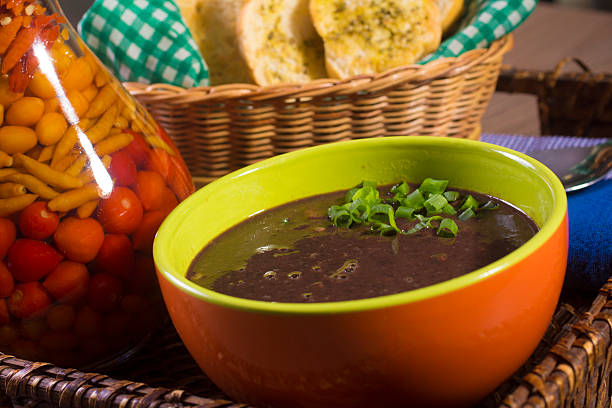 caldo de feijao - vegetarian soup stock-fotos und bilder