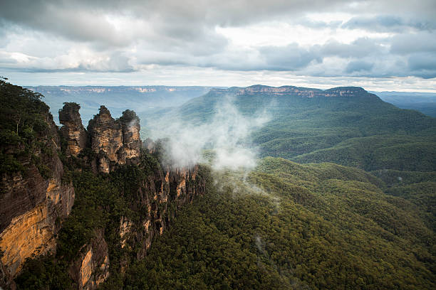 três sisters - blue mountains national park - fotografias e filmes do acervo