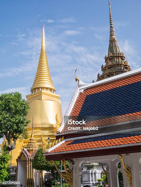 Wat Phra Kaew Da Tailândia - Fotografias de stock e mais imagens de Arquitetura - Arquitetura, Banguecoque, Buda
