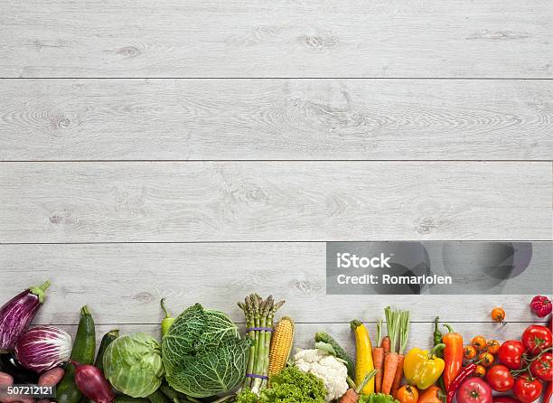 Fondo De Alimentos Sanos Foto de stock y más banco de imágenes de Vegetal - Vegetal, Fondos, Fruta