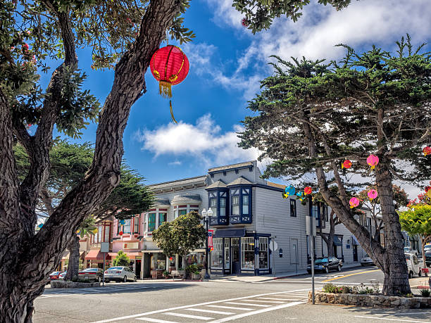 Estilo antigo edifício em Pacífico Grove, Monterey na Califórnia - fotografia de stock