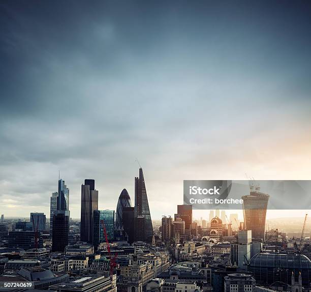 City Von London Stockfoto und mehr Bilder von London - England - London - England, Dramatischer Himmel, Stadtsilhouette