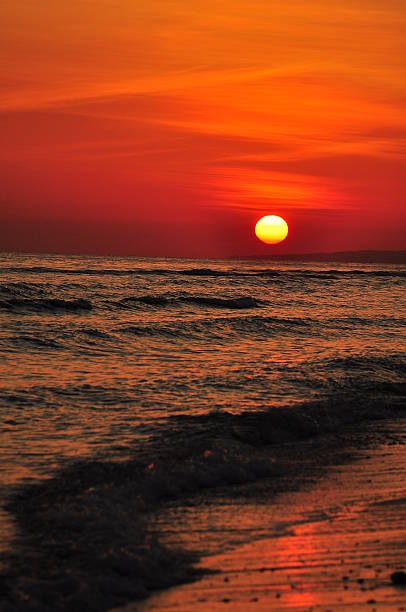 istock The sunset yolk,view at the seaside. 507255918
