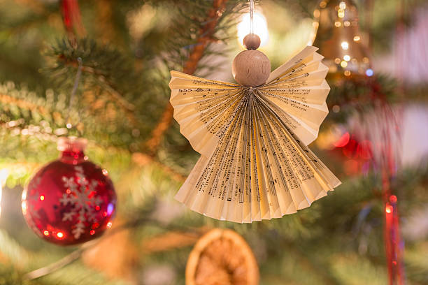 селбст gestalteter weihnachtsengel - noble fir стоковые фото и изображения