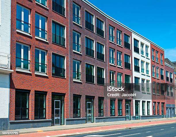 Modernes Apartmentgebäude Stockfoto und mehr Bilder von Architektur - Architektur, Außenaufnahme von Gebäuden, Balkon