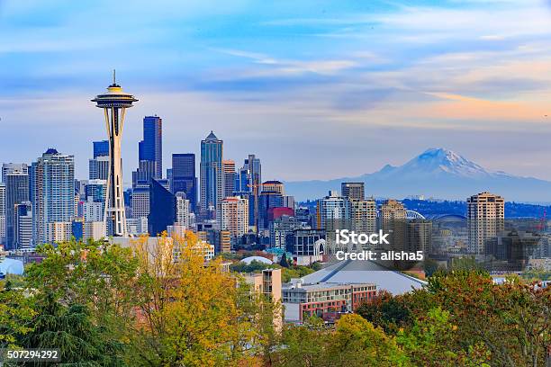 Space Needle And Seattle Downtown Stock Photo - Download Image Now - Seattle, Urban Skyline, USA