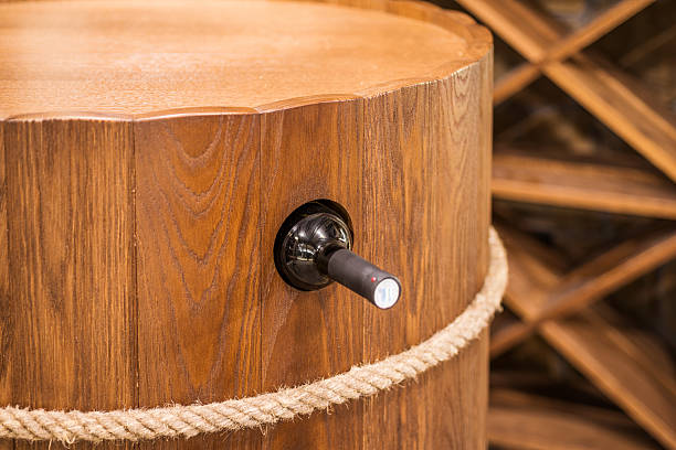 casks in legno moderno wine celler - wine cellar luxury convenience store foto e immagini stock
