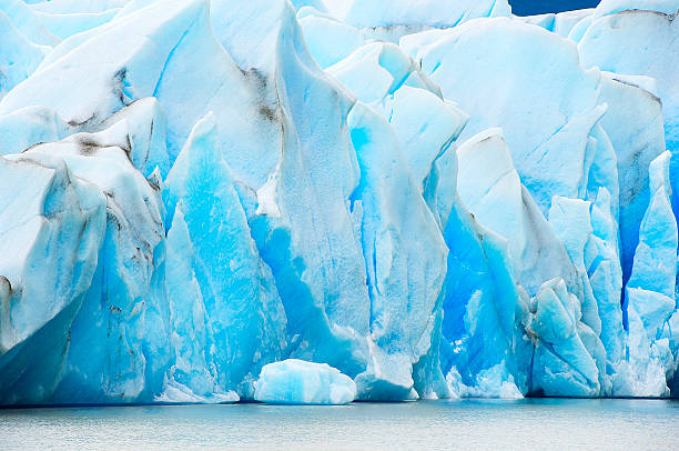 таяние ледник - glacier antarctica crevasse ice стоковые фото и изображения