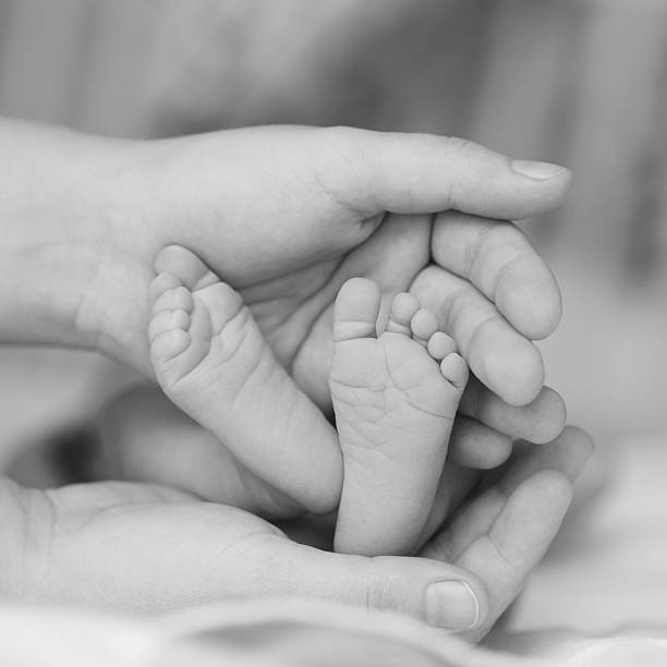 istock Feet of the newborn 507316251