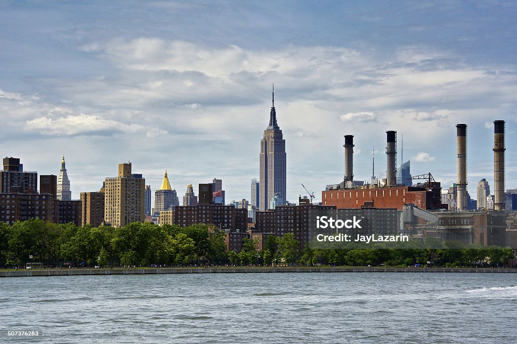 Empire State Building ville, de l'East River, de Manhattan, New York City - Photo de Appartement libre de droits