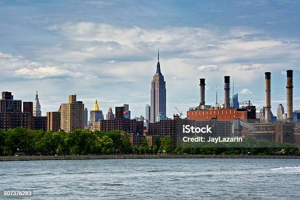Photo libre de droit de Empire State Building Ville De Least River De Manhattan New York City banque d'images et plus d'images libres de droit de Appartement
