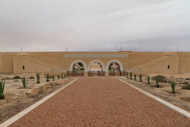 estado libre asociado cementerio de guerra en el alamein en egipto - alamein fotografías e imágenes de stock