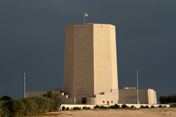 italien mémorial de guerre de tombes el alamein en égypte - alamein photos et images de collection