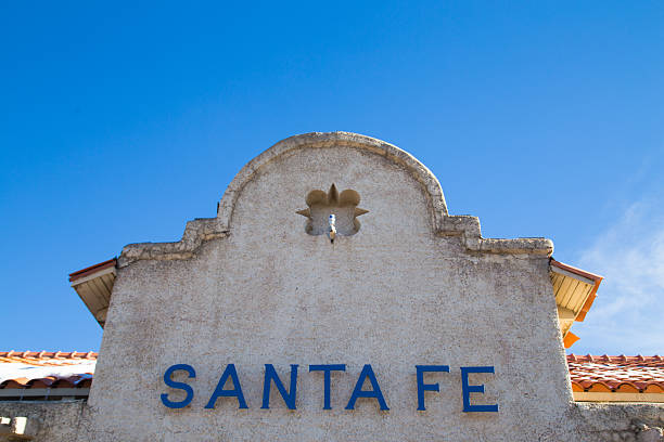 istock Santa Fe Old Railway Train Depot 507462444