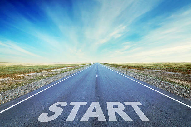 istock Straight as an arrow road and text Start 507500638