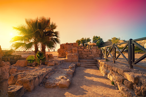 Tàn Tích Của Thành Phố Cổ Ở Caesarea Israel Hình ảnh Sẵn có - Tải xuống Hình ảnh Ngay bây giờ - Caesarea, Mặt trời, Ánh nắng - iStock