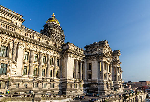 law courts of brussels, belgium - 布魯塞爾 首都區 個照片及圖片檔