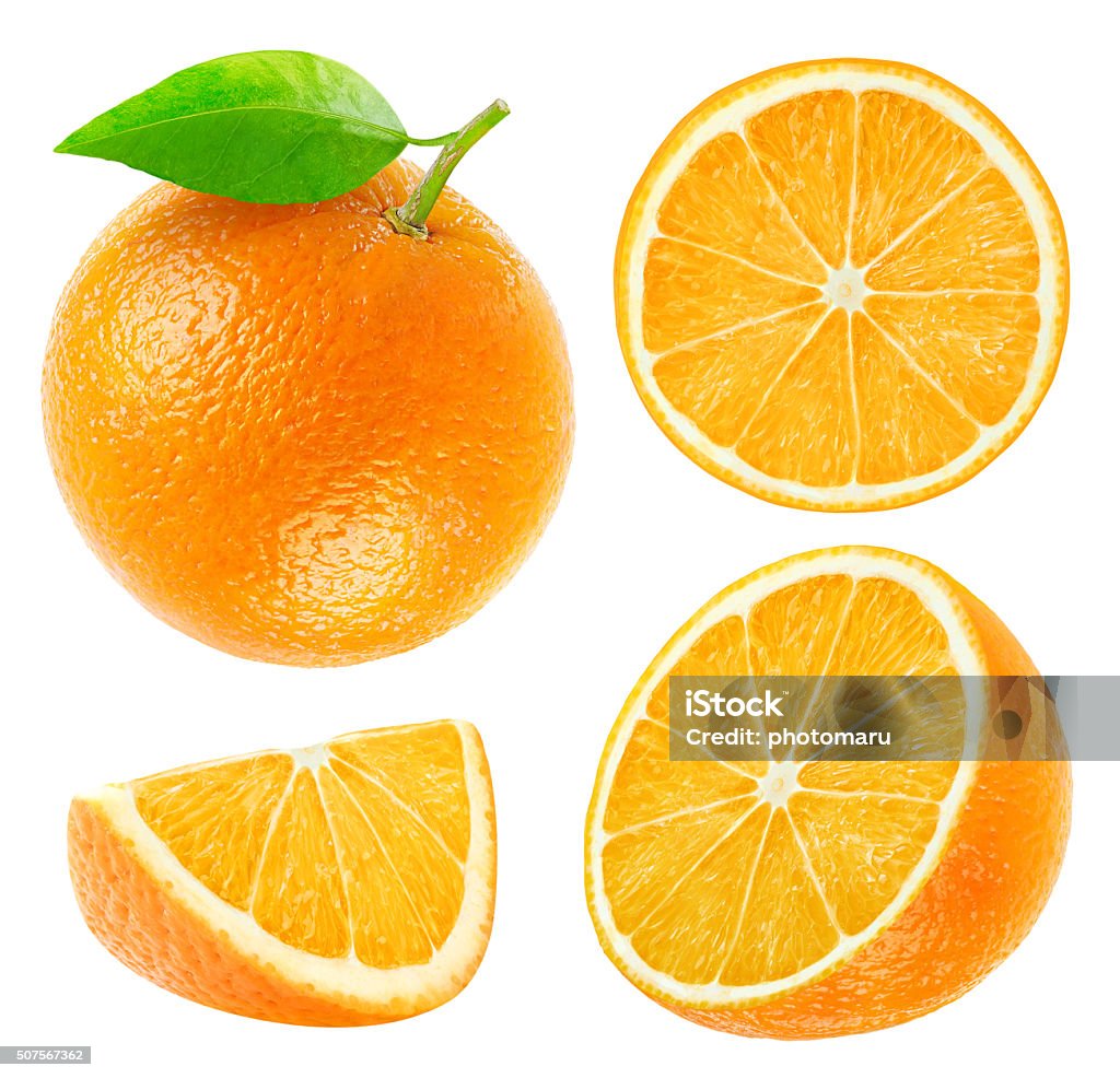 Collection de ensemble et une coupe oranges seul sur blanc - Photo de Orange - Fruit libre de droits