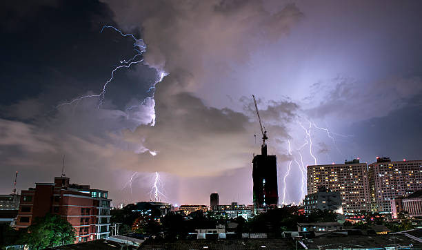 istock Lightning Strike In Bangkok, Thailand 507570018