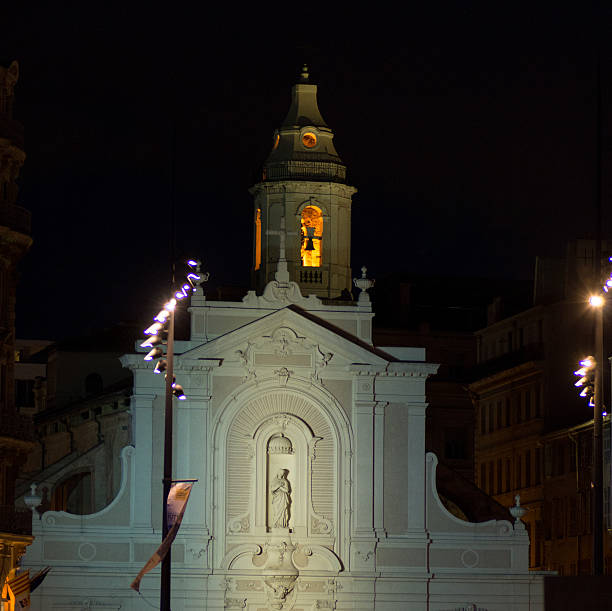 istock Church of Marseille 507577312