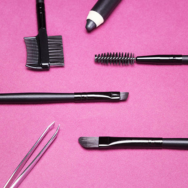 istock Accessories for care of the eyebrows 507577776