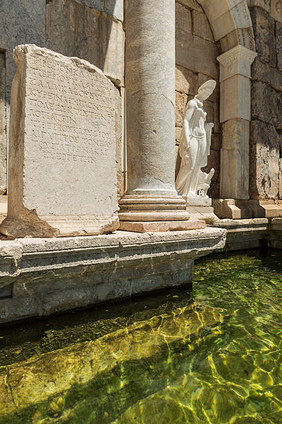 istock Antonine Nymphaeum at Sagalassos, Turkey 507620511