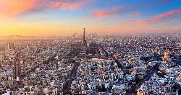 parís, francia - torre montparnasse fotografías e imágenes de stock