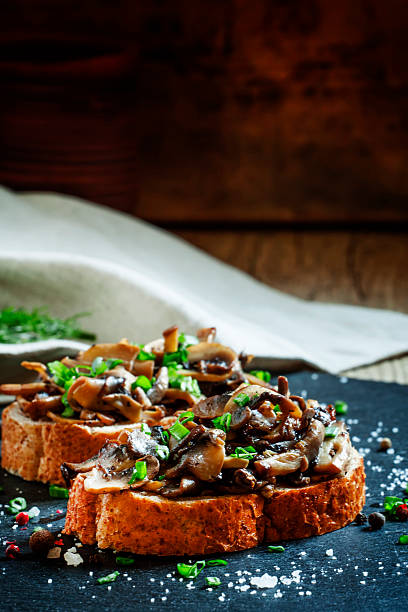 istock Sandwiches with mushrooms and green onion 507633144
