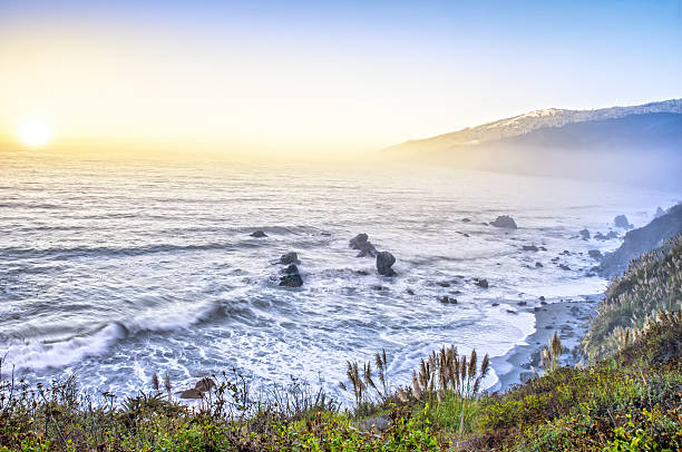 istock Vibrant California Coastline Sunrise 507684929