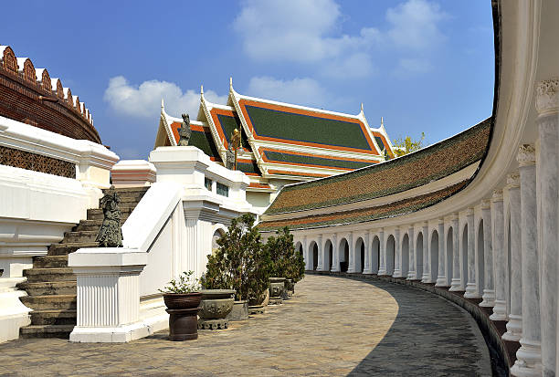istock hallway in side Phrapathom pagoda temple ,Thailand 507746286