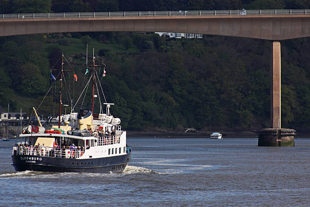 승객 베셀 향하는 런디 도서지역, 영국 - passenger ship nautical vessel passenger craft ferry 뉴스 사진 이미지