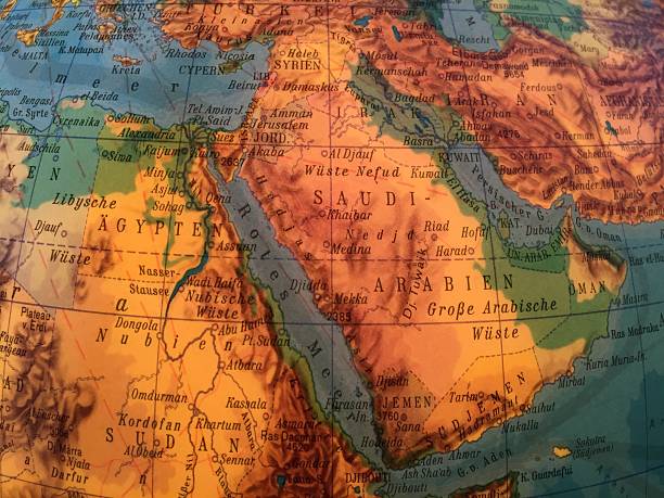 arabia arabien karte-zmienić globus/weltkarte - map iran globe old fashioned zdjęcia i obrazy z banku zdjęć