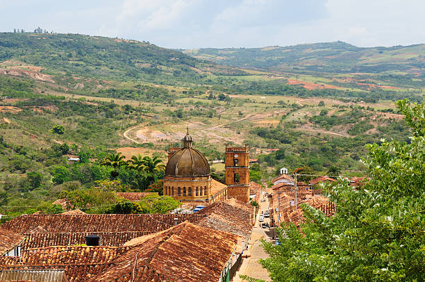 колумбия, колониальный деревне barichara - south american culture стоковые фото и изображения