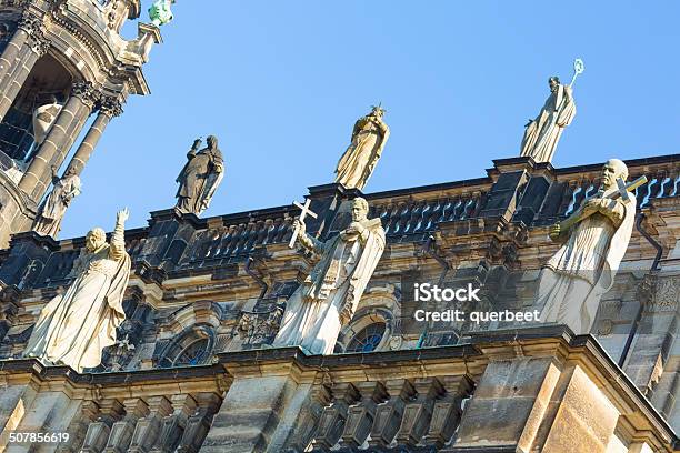 Priesterstatuen An Der Kreuzkirche In Dresden Stockfoto und mehr Bilder von Blau - Blau, Christentum, Denkmal