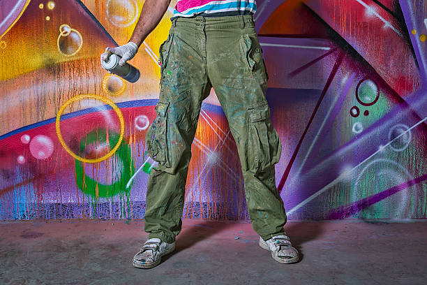 istock grafitti artist 507896163