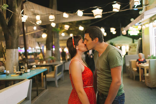 istock Couple in the city 507901815