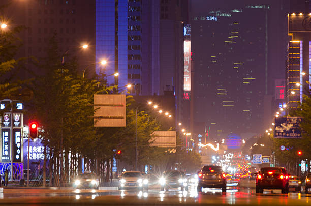 la scena notturna di dalian del central business district (cbd). - city urban scene business china foto e immagini stock