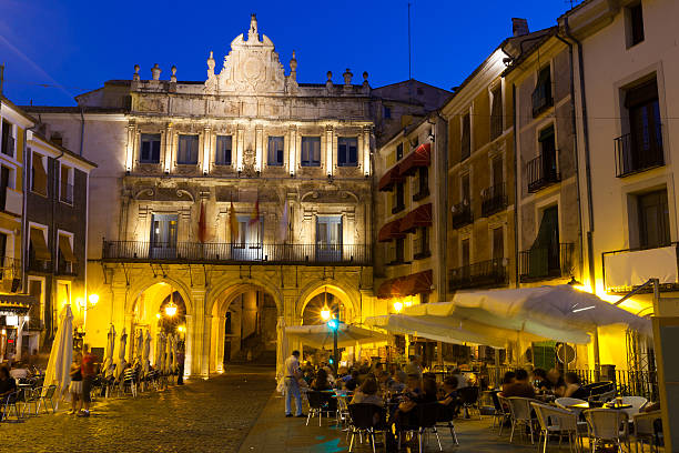 istock Night view of picturesque main square in Cuenca 507921295