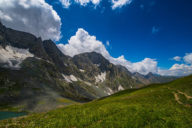 istock Hiking in the mountain slopes 507954393